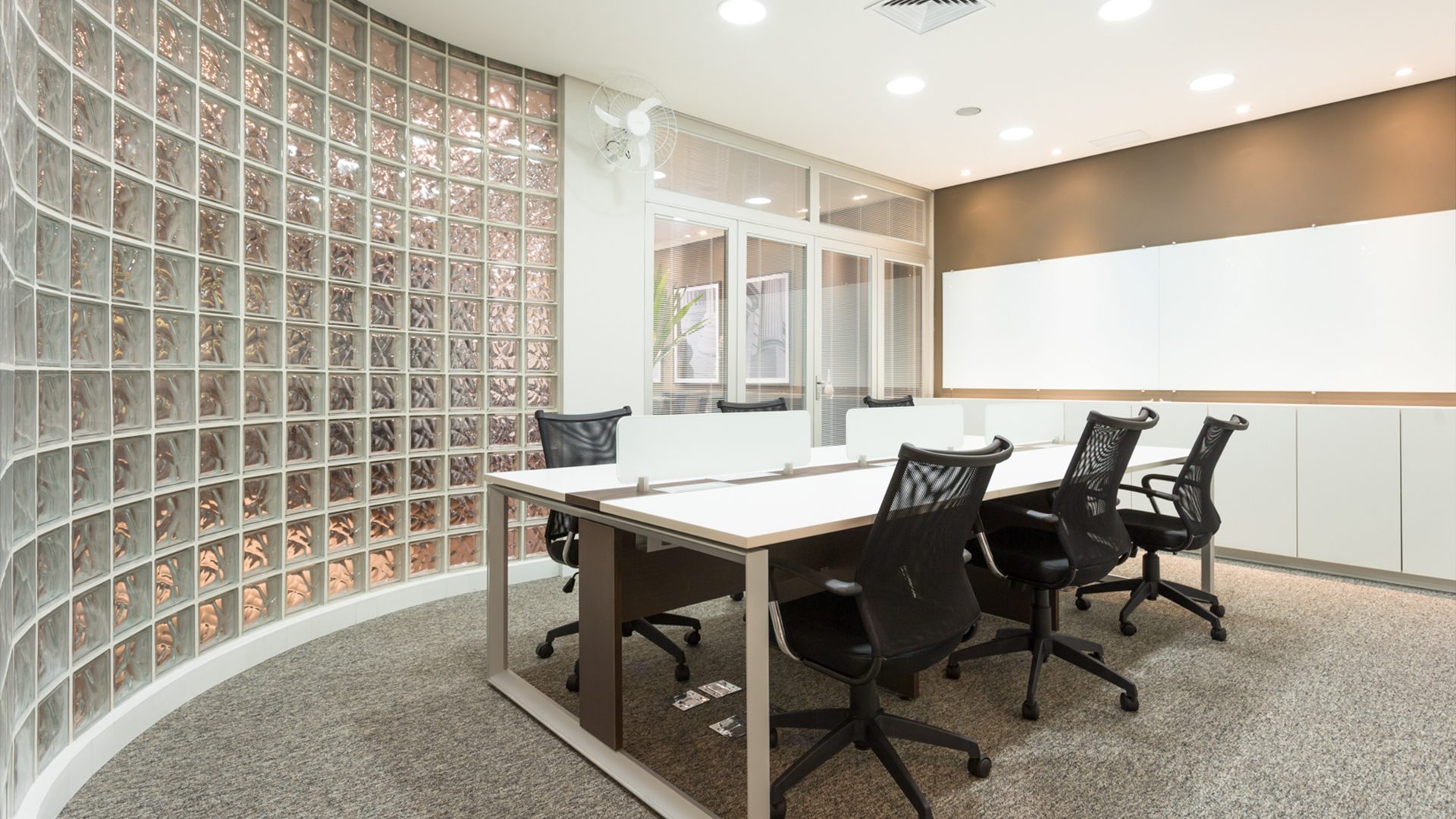 Destaque Van Moorsel Adv.